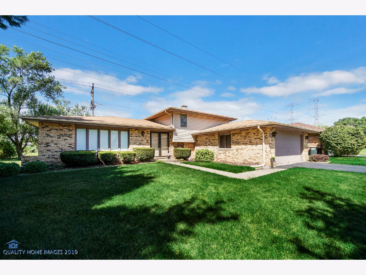 Homes Sold Country Corners Lansing Illinois, 18212 Olde Farm