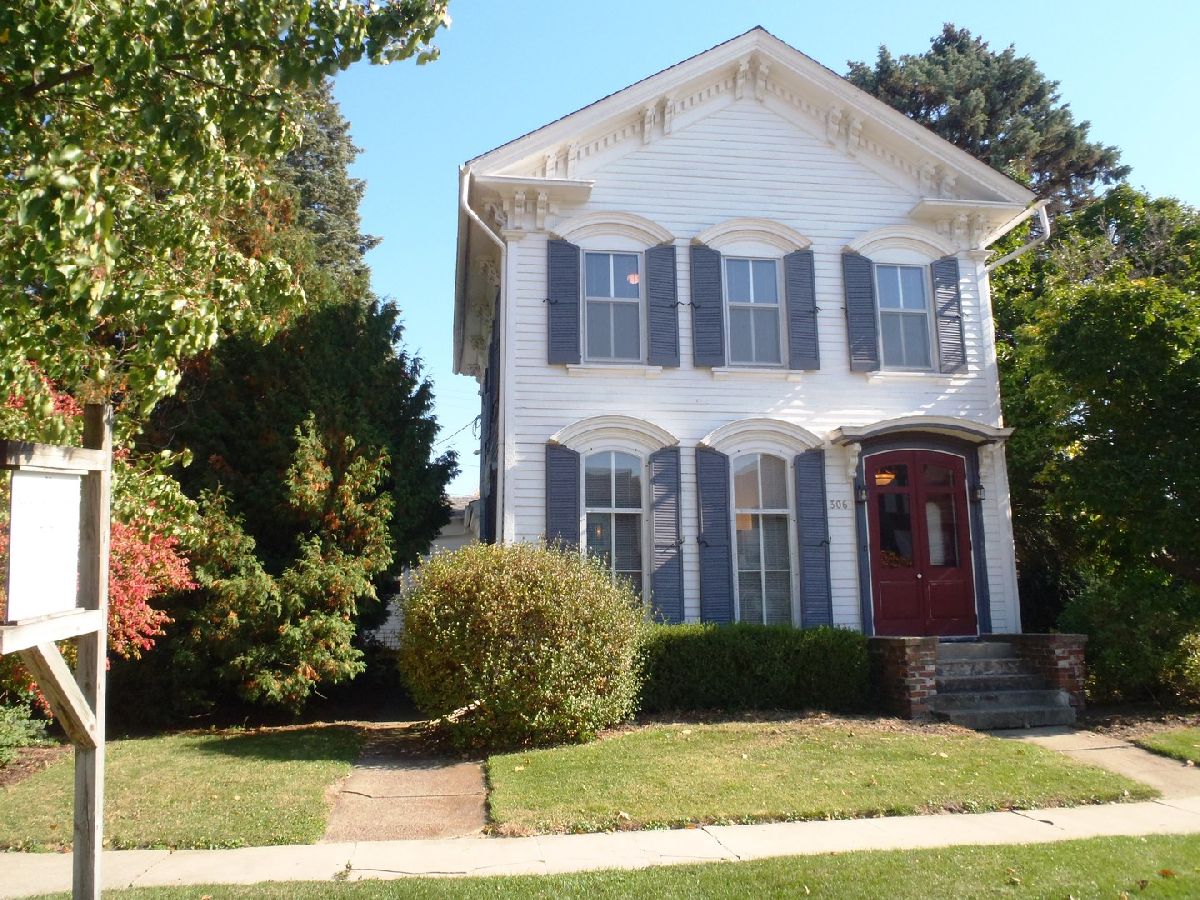  Sold Mount Carroll Illinois, 306 Main