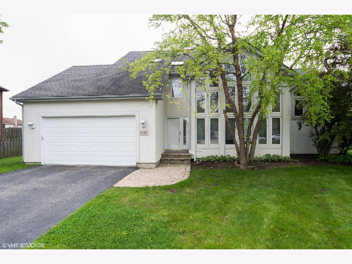 Homes Rented Cedar Grove Palatine Illinois, 1240 Jack Pine