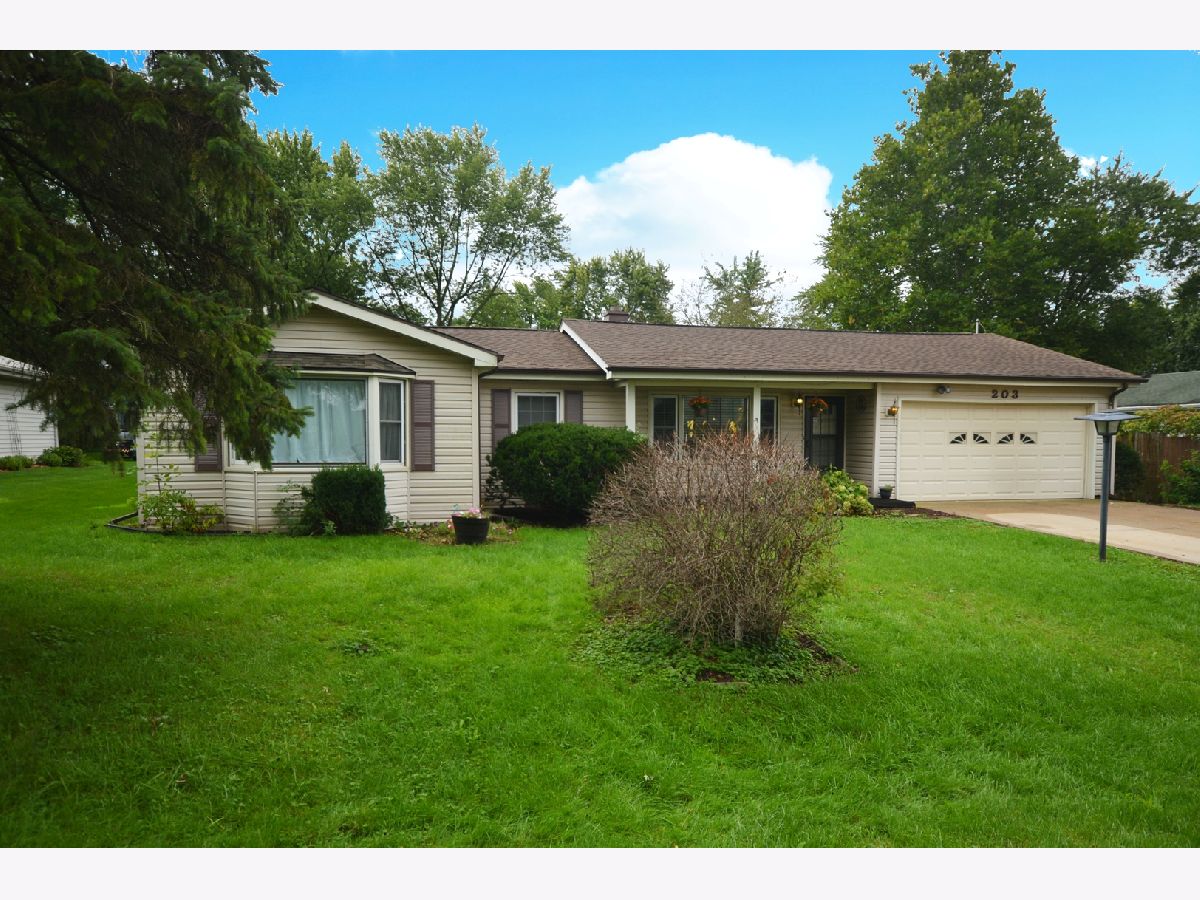 Homes Sold Sunset Hills Shorewood Illinois, 203 Sarah
