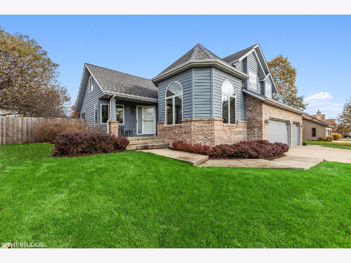 Homes Sold Covenant Cove Winthrop Harbor Illinois, 425 Fairhaven