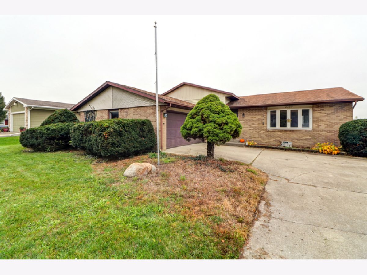Homes Sold Willowdale St Joseph Illinois, 2229 Jeffery