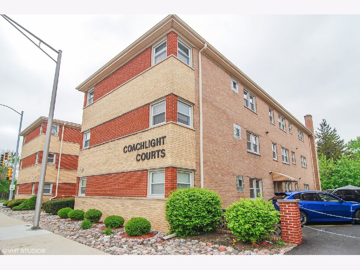 Condominiums Sold Coachlight Condos Forest Park Illinois, 1543 Harlem