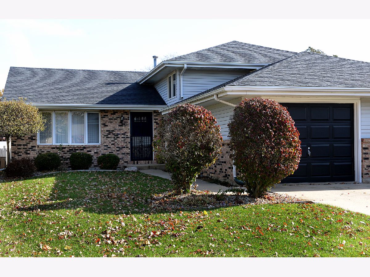 Homes & Townhomes Sold Briarcrest Ottawa Illinois, 1120 Briarcrest