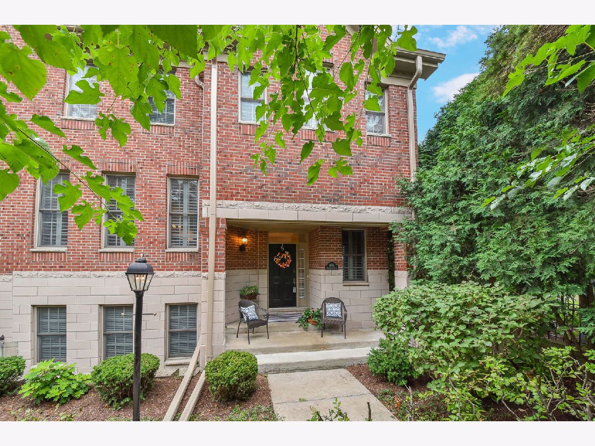 Townhomes & Homes Sold Brantley Place Wheaton Illinois, 436 Brantley