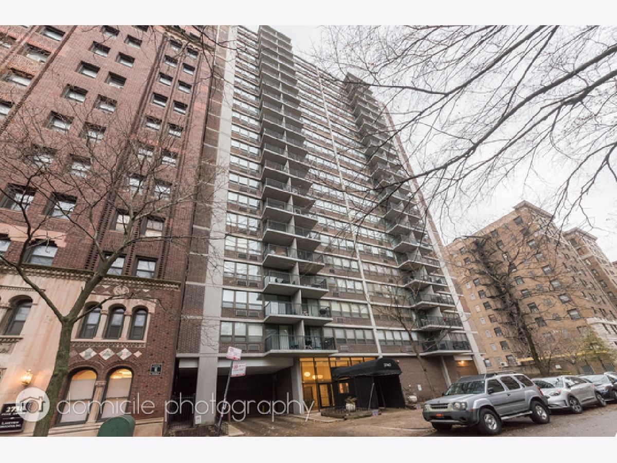 Condominiums Rented Parkview Towers Chicago Illinois, 2740 Pine Grove
