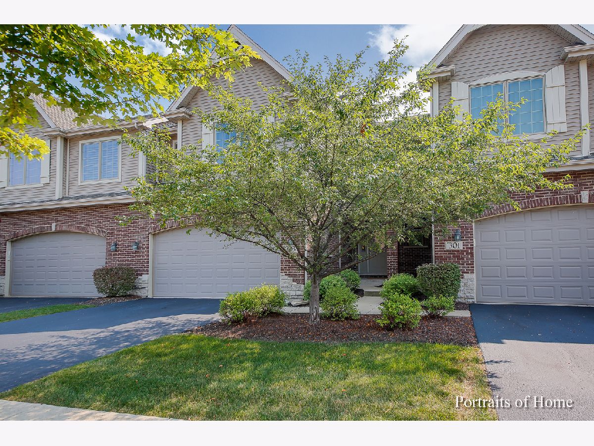 Townhomes Sold Hidden Oaks Itasca Illinois