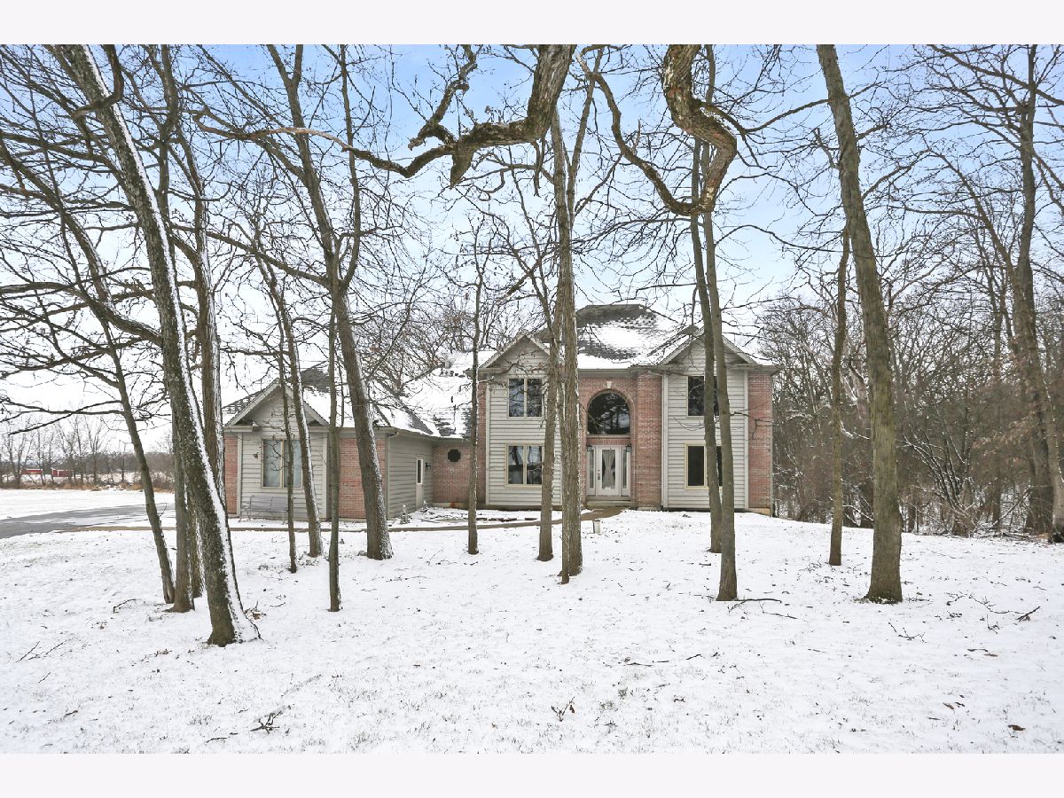 Homes Sold Hillcrest Estates Marengo Illinois, 11211 Hill Crest