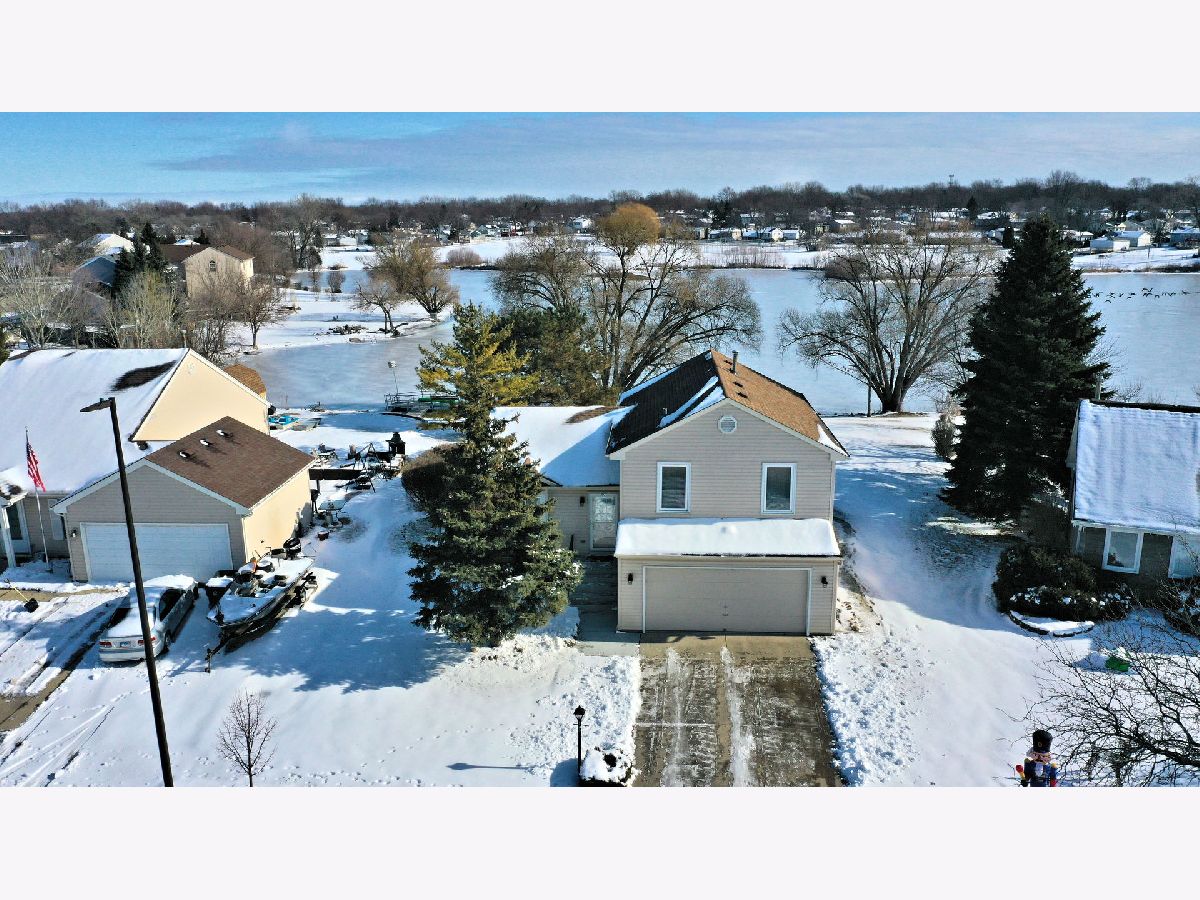 Homes Sold Arlingdale Lake Streamwood Illinois, 107 Heather