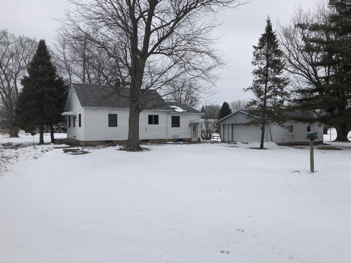  Sold Standard Illinois, 216 1st