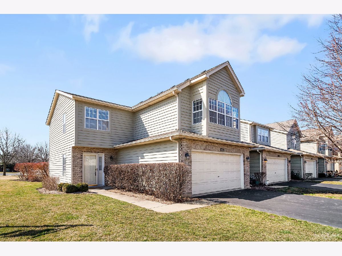 Townhomes Sold Winchester Trails Naperville Illinois, 1716 Tamahawk