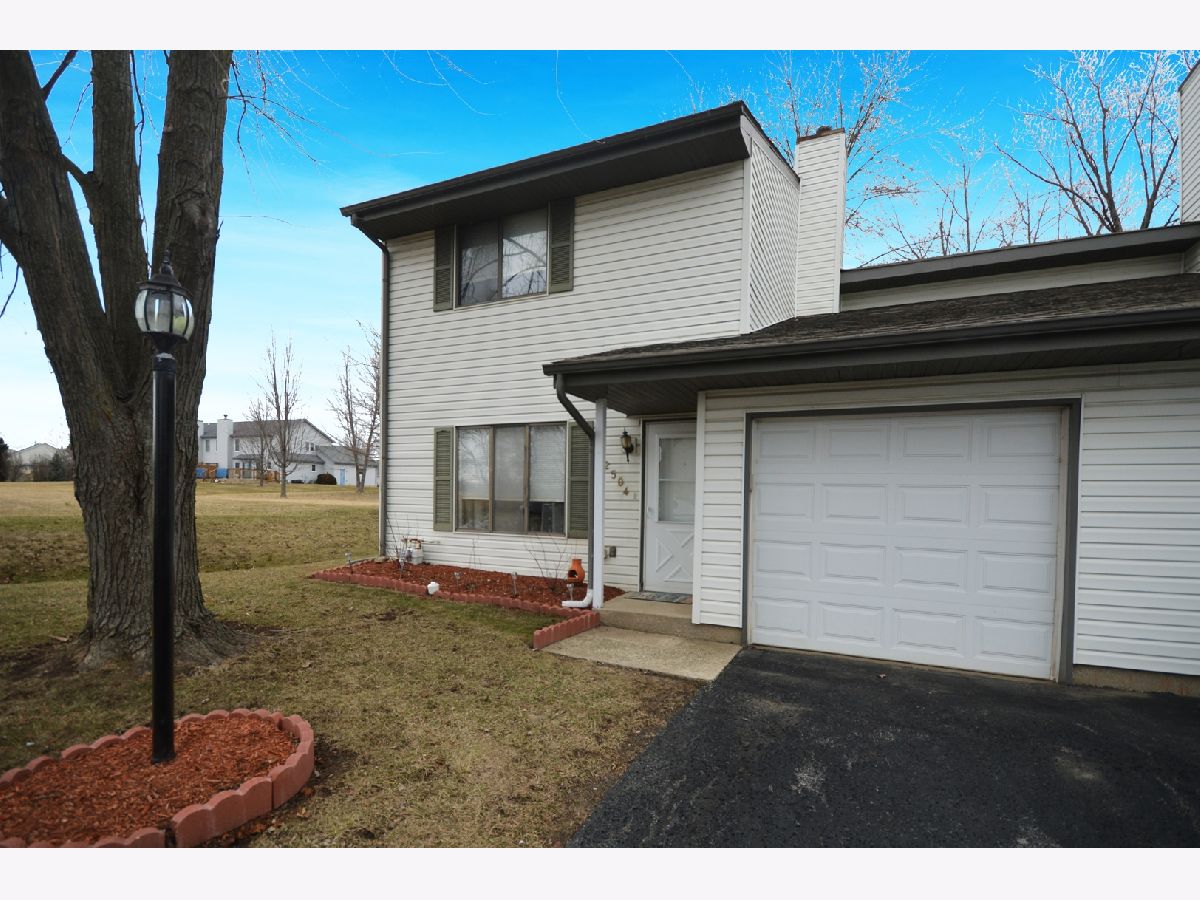 Townhomes Sold Country Squire Crest Hill Illinois, 2504 Daisy