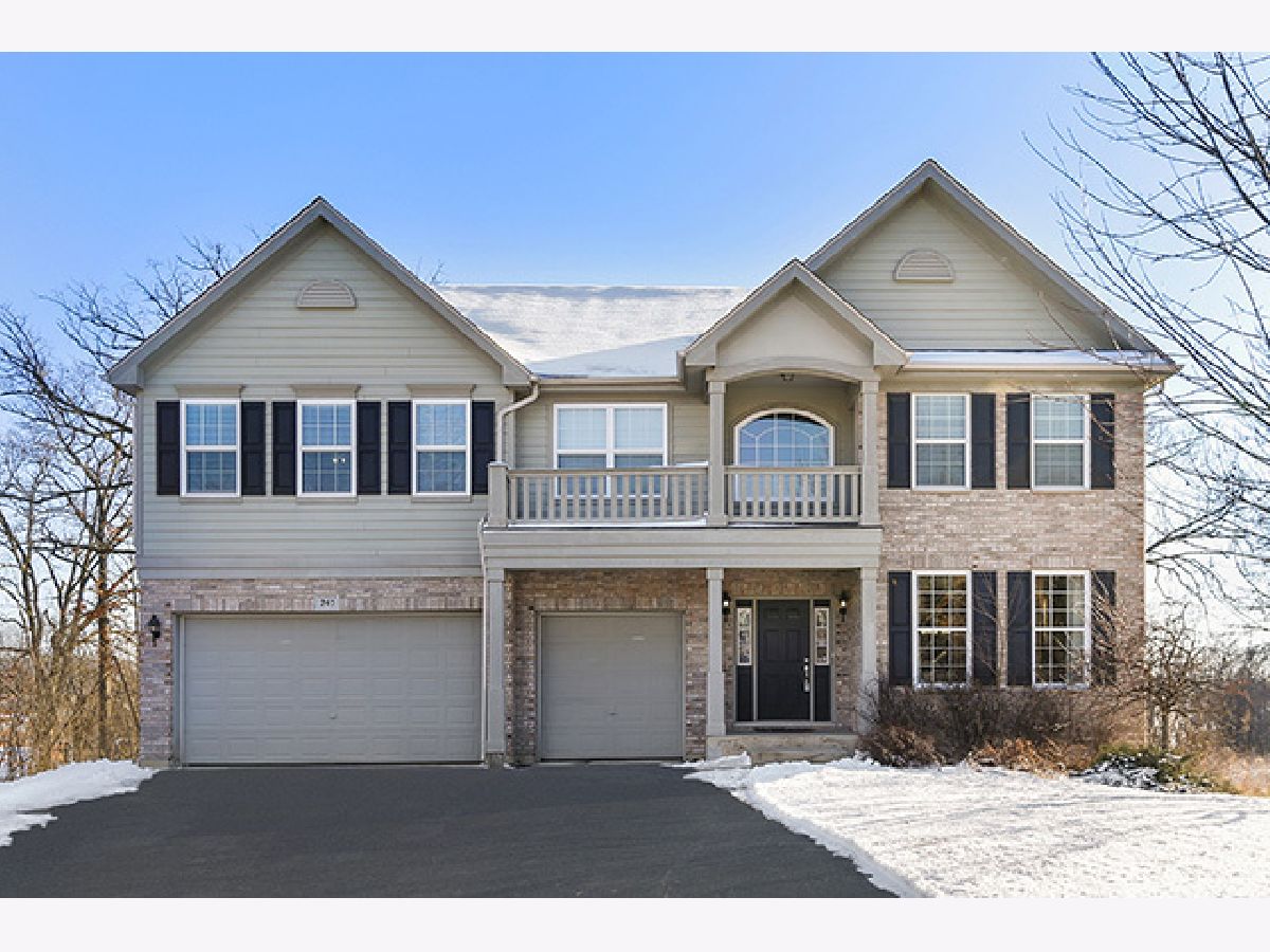 Homes Sold Regency Oaks Bartlett Illinois, 245 Regency