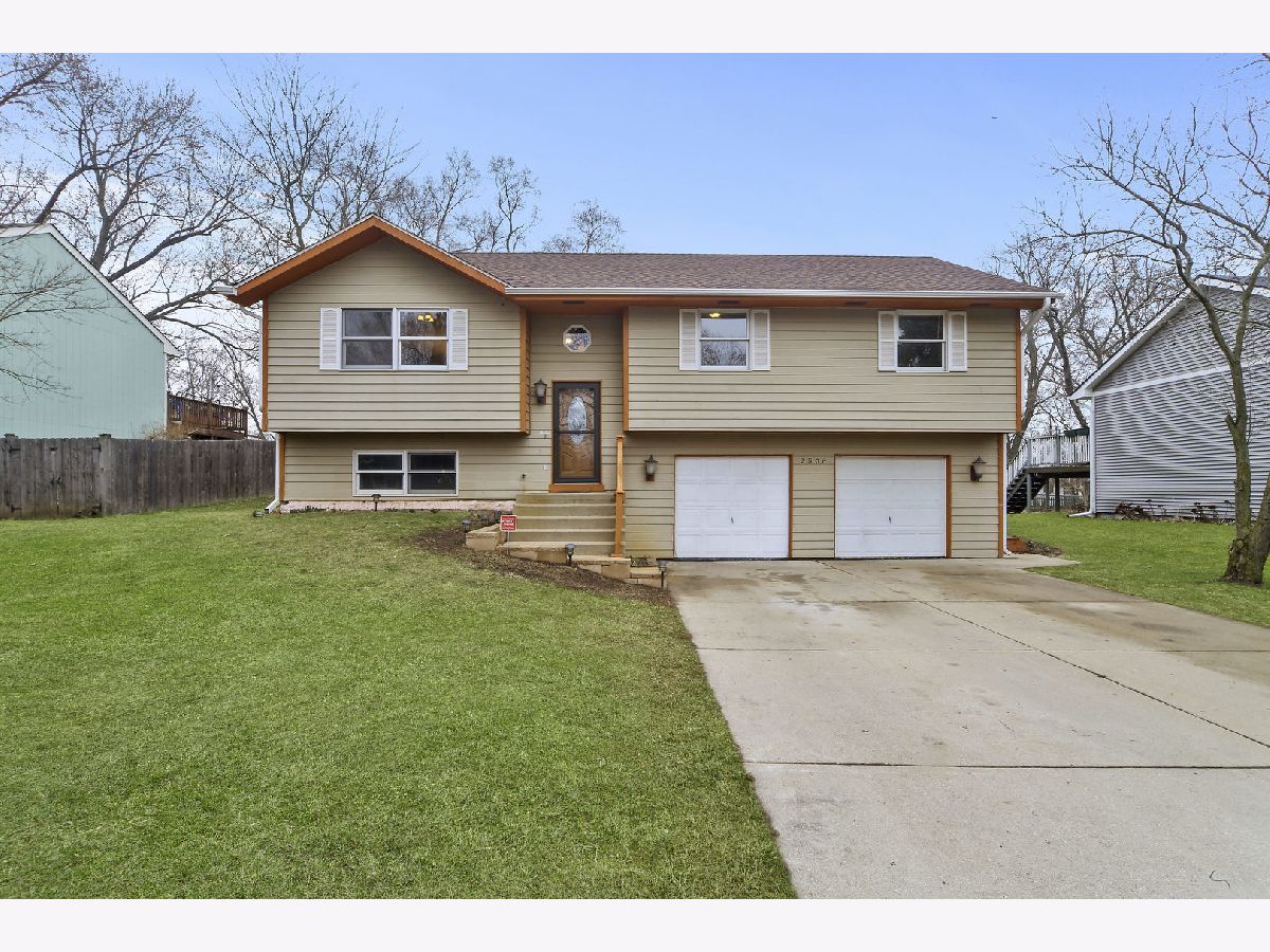Homes Sold Villa Vaupell Mchenry Illinois, 2506 Bittersweet