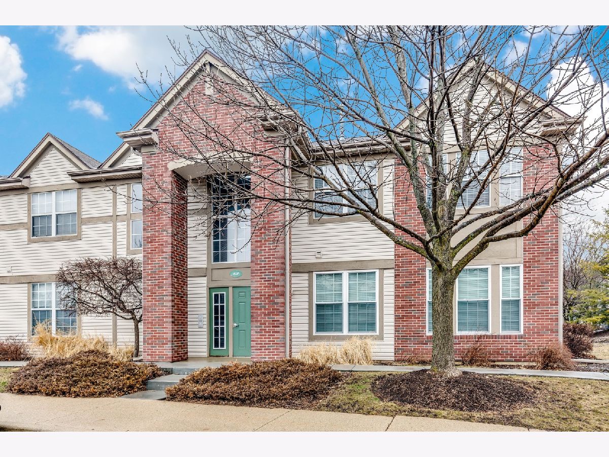 Condos & Townhomes Sold Randall Village Crystal Lake Illinois, 1645 Carlemont