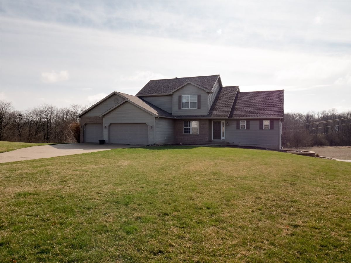 Homes & Condos & Townhomes Sold Old Town Timber Bloomington Illinois, 9620 Wolf Hill