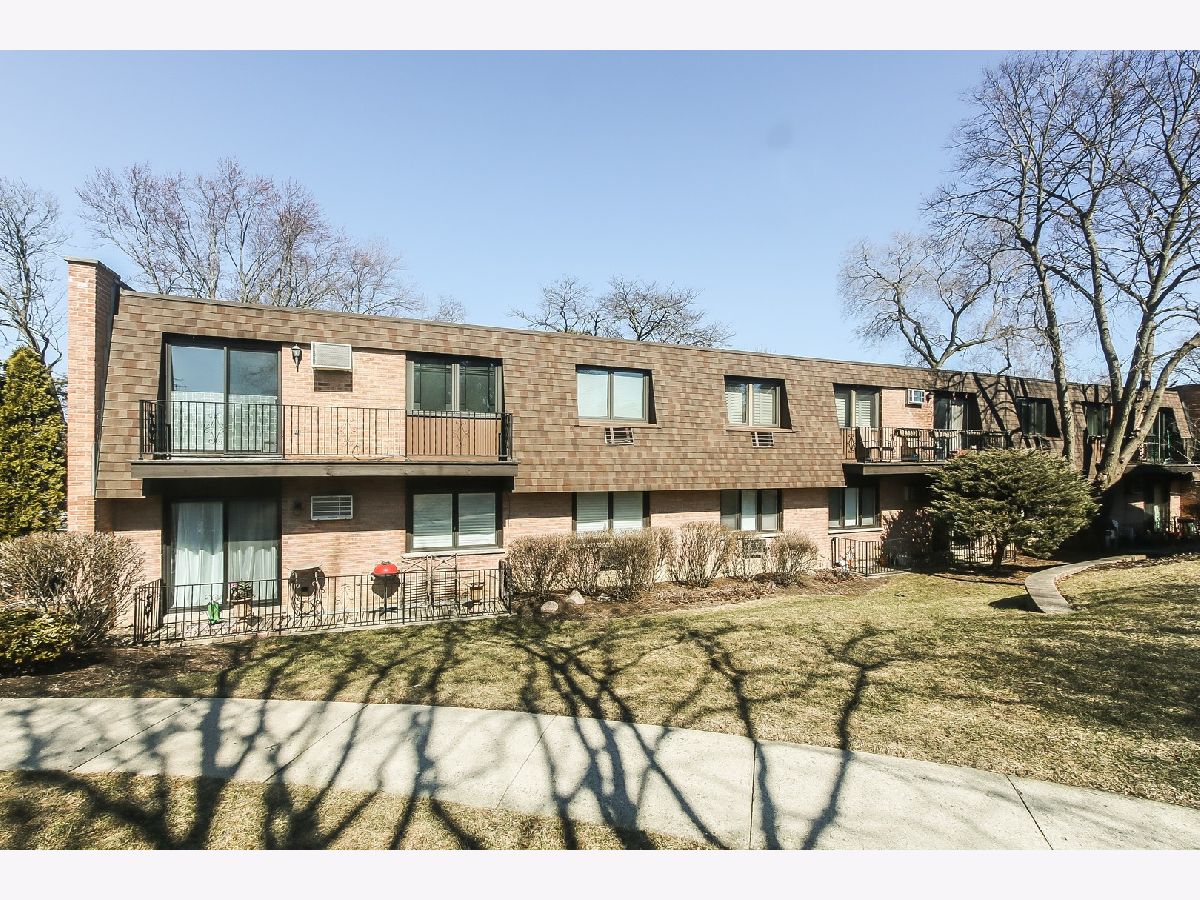 Condos & Townhomes & Homes Sold Barrington East Barrington Illinois, 550 Main