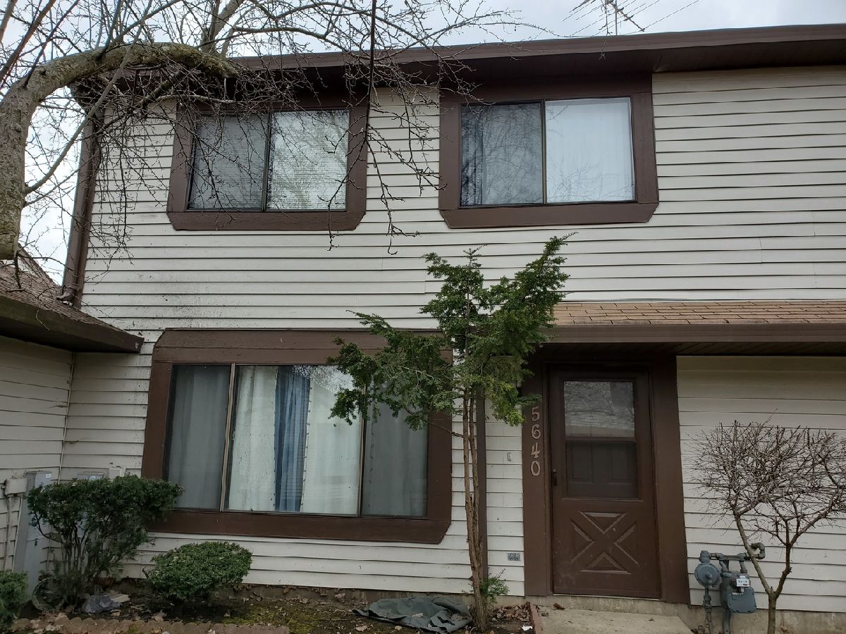 Townhomes & Condos Rented Tanglewood Hanover Park Illinois, 5640 Pebblebeach