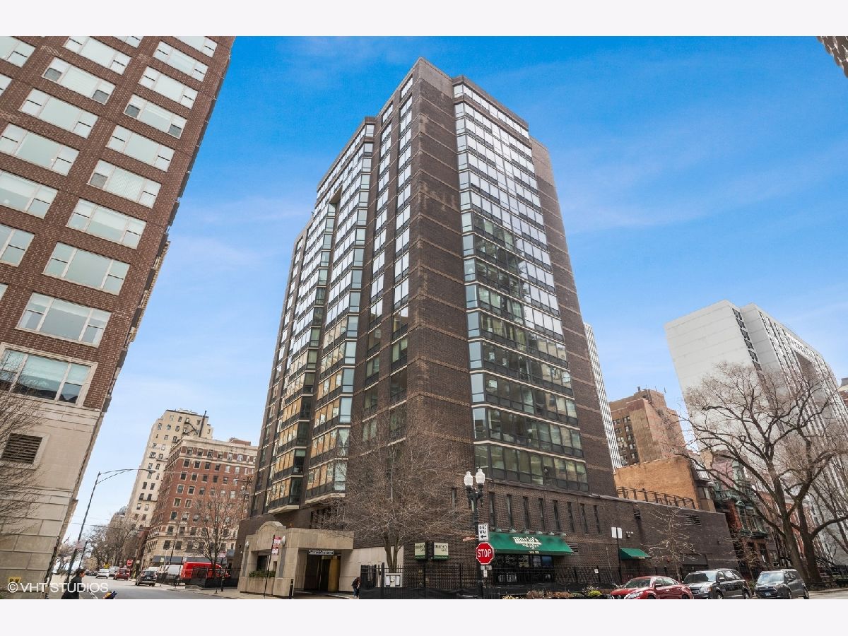 Condominiums Sold Hanover House Chicago Illinois, 21 Goethe