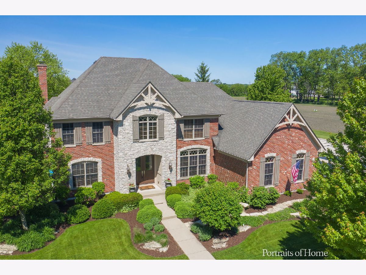 Homes Sold Fox Creek St Charles Illinois, 40W715 Ellis Johnson