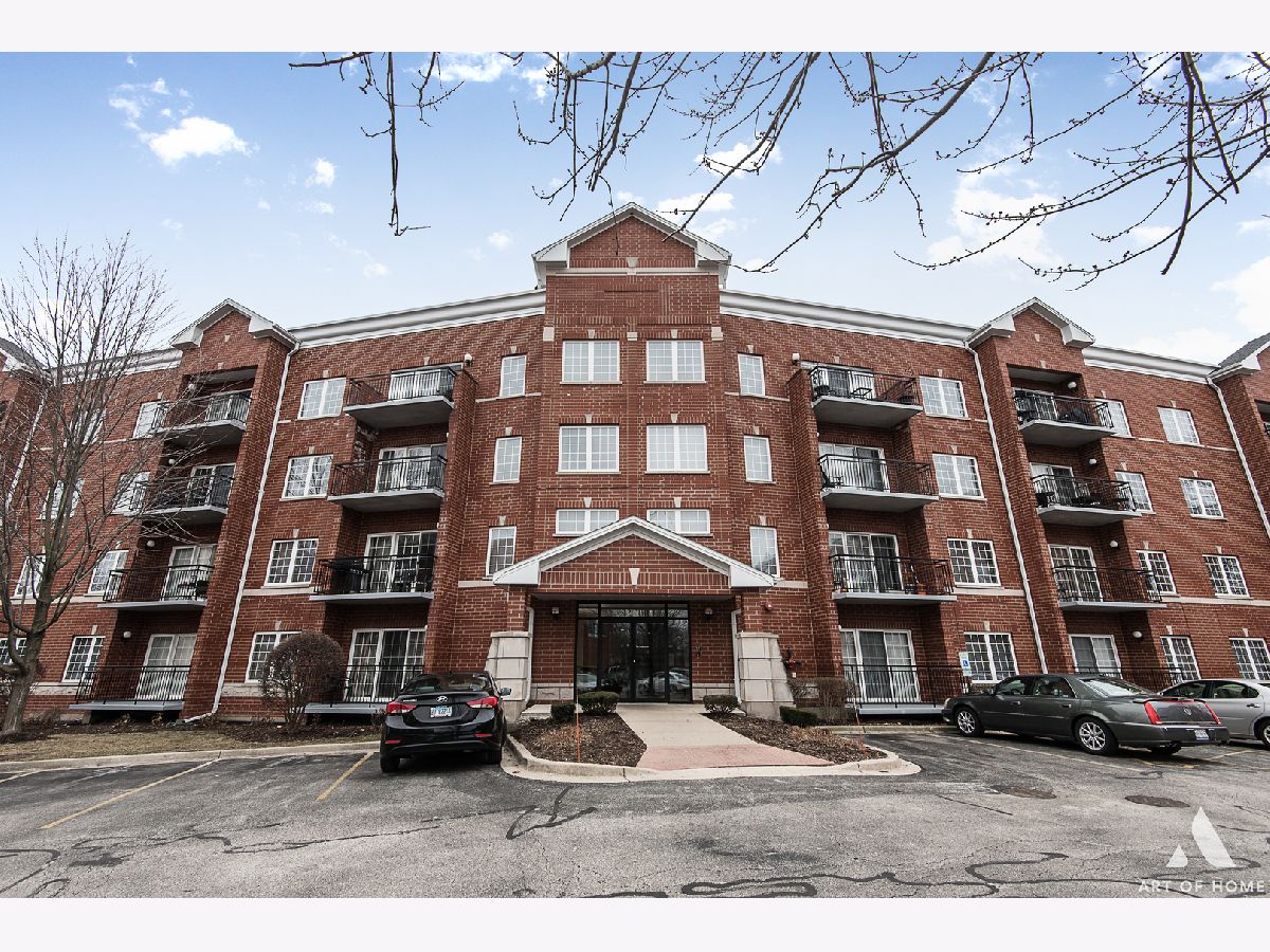 Riverwalk Rolling Meadows IL, Condos & Townhomes For Sale & For Rent