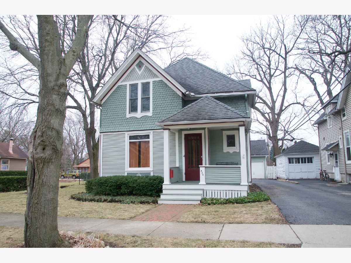 Homes Rented Old West Dundee West Dundee Illinois, 214 7th