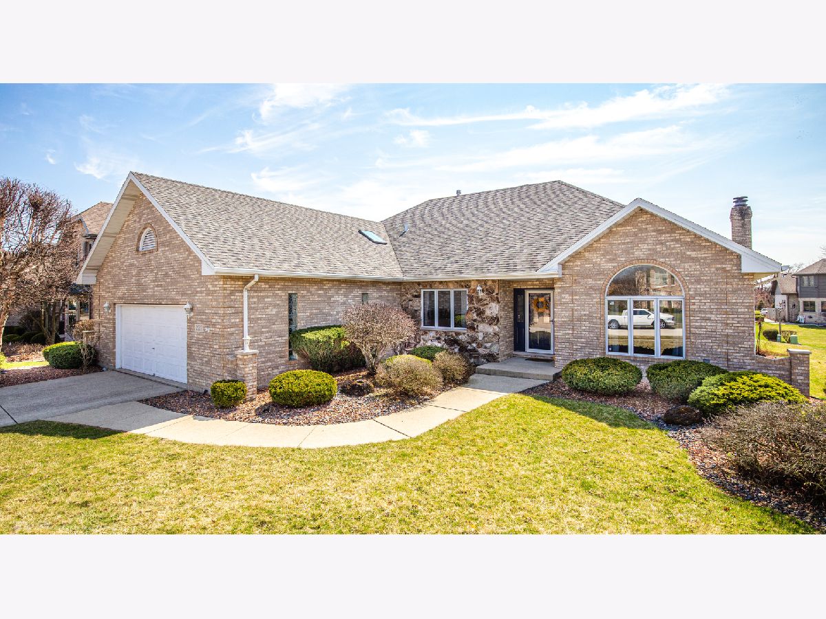 Homes Sold Woodland Shores Palos Park Illinois, 227 Whispering Lake