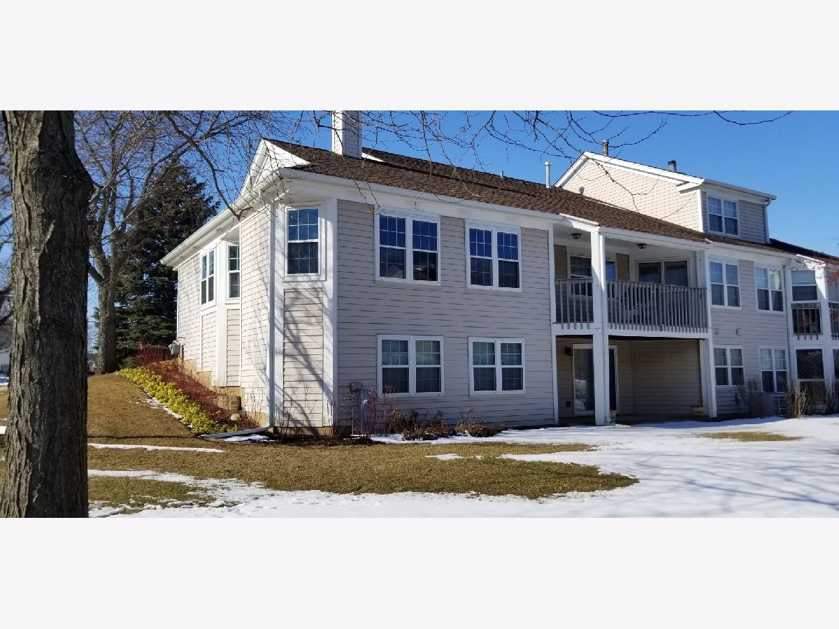 Homes & Townhomes Sold Highlands Algonquin Illinois, 1672 Edgewood