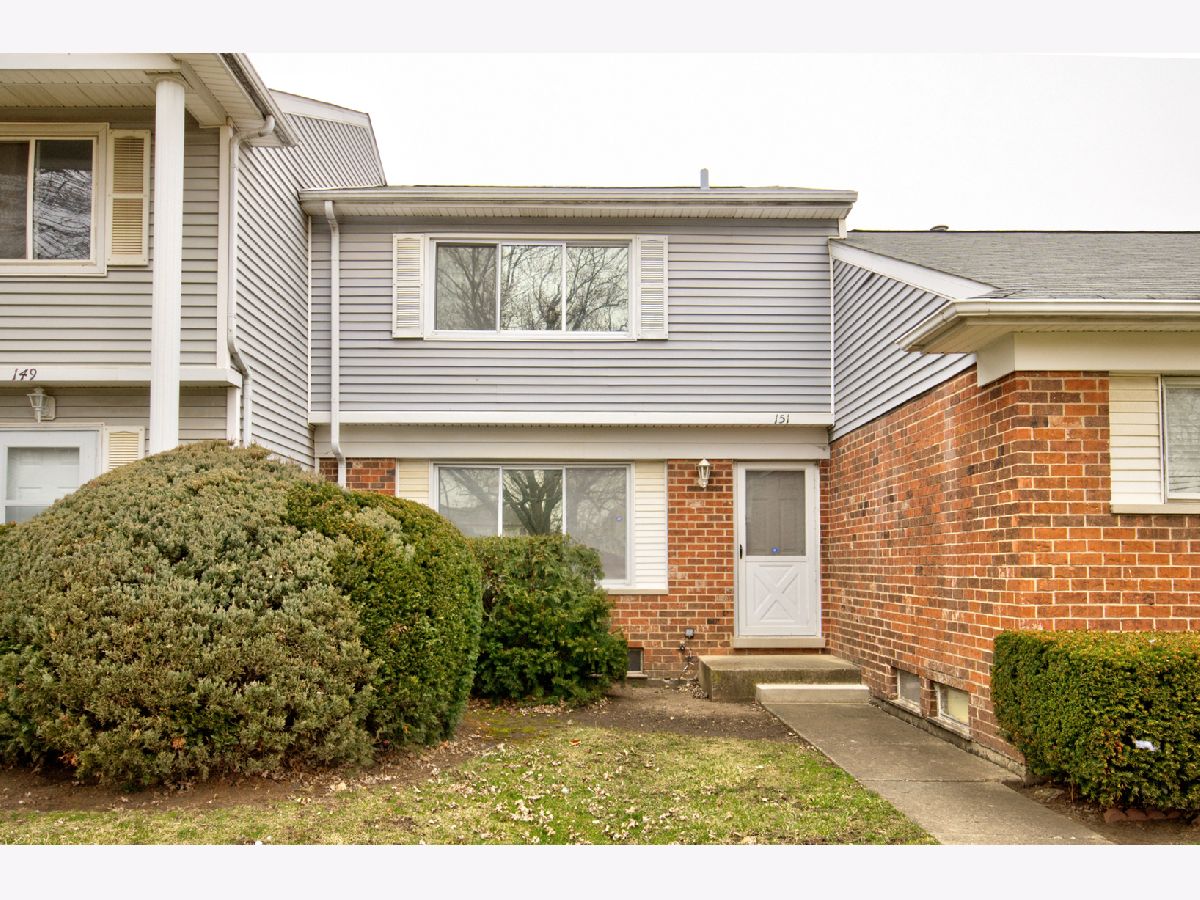 Townhomes Rented Beaconridge Bolingbrook Illinois, 151 Jamestown