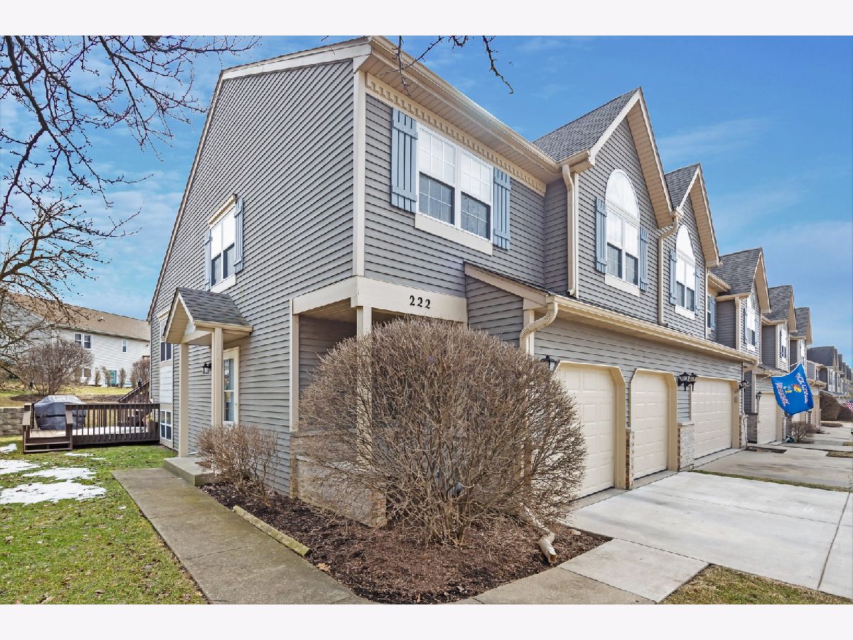 Townhomes Sold Dunridge Condos East Dundee Illinois, 222 Dunridge
