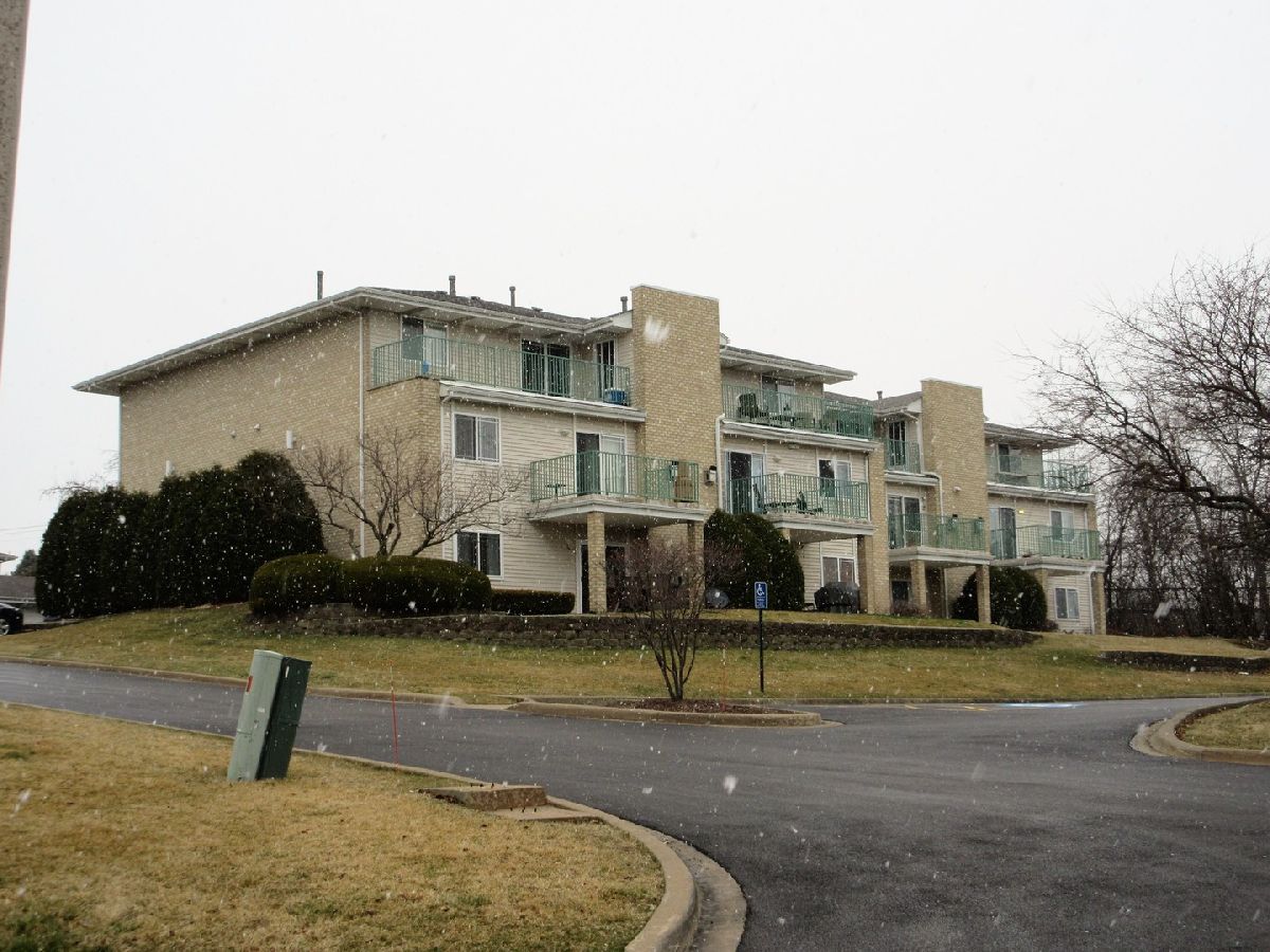 Condominiums Sold Meadowview Crest Hill Illinois, 2024 Manico