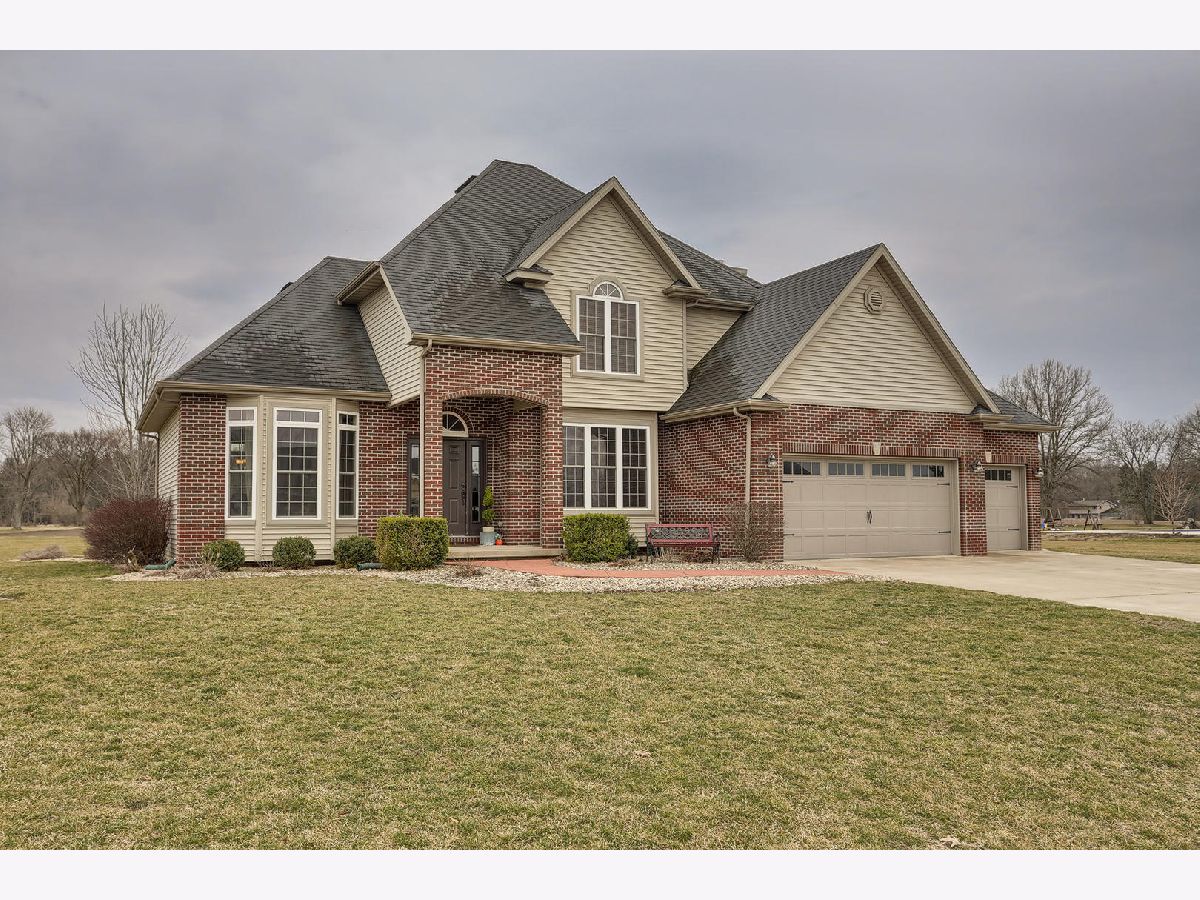 Homes Sold Summerfield Estates Dewey Illinois, 2481 County Road 550 E