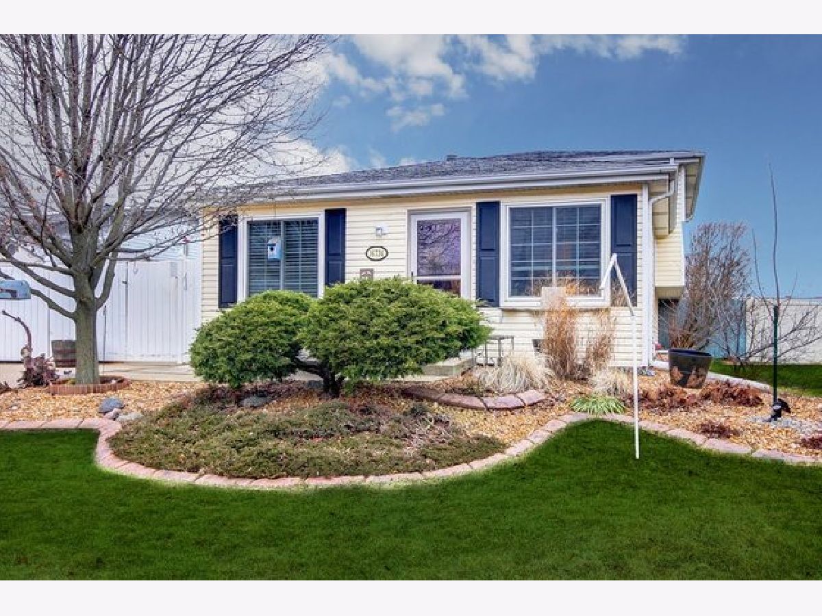 Homes Sold Green Acres Orland Hills Illinois, 16734 88th