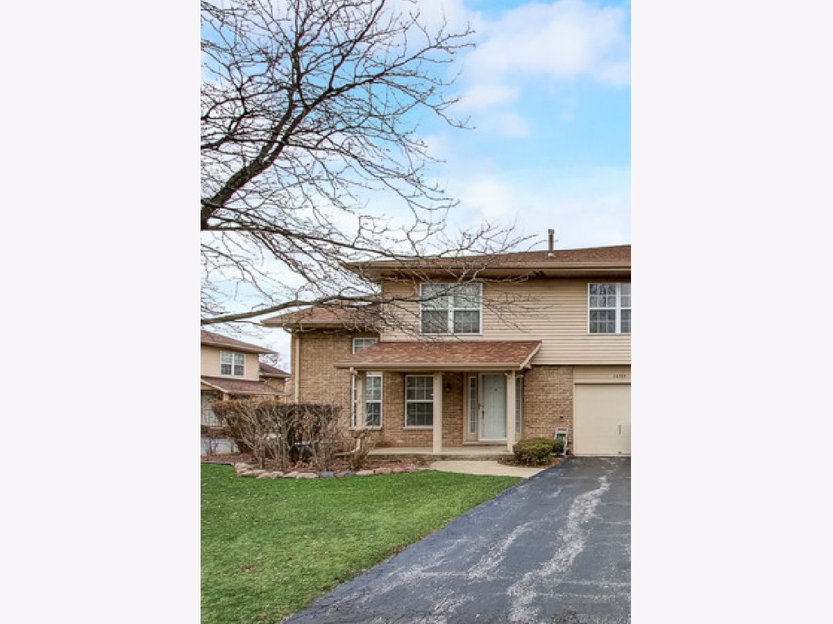 Townhomes & Condos & Homes Sold Greens Of Midlothian Midlothian Illinois, 14759 Le Claire