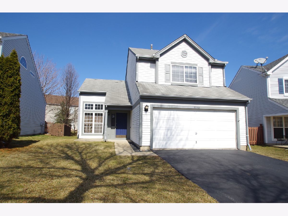 Homes & Townhomes & Condos Rented Spring Lake Farms Lake In The Hills Illinois, 5540 Chantilly