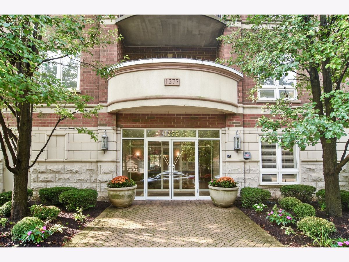 Condominiums Sold Cambria Des Plaines Illinois, 1277 Thacker