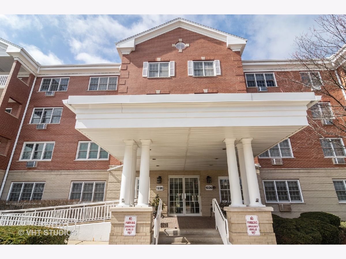 Condos & Townhomes Sold Depot Square Glenview Illinois, 1220 Depot