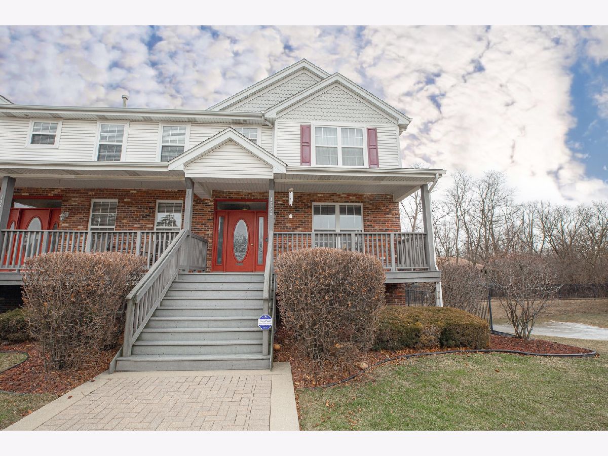 Townhomes Sold Lancaster Square Lombard Illinois, 1076 Kufrin