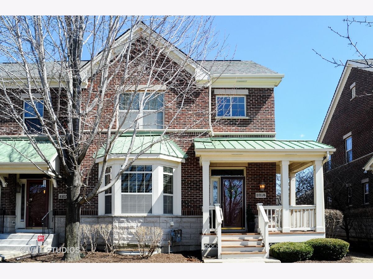Townhomes & Homes Rented Cambridge At The Glen Glenview Illinois, 2215 Patriot