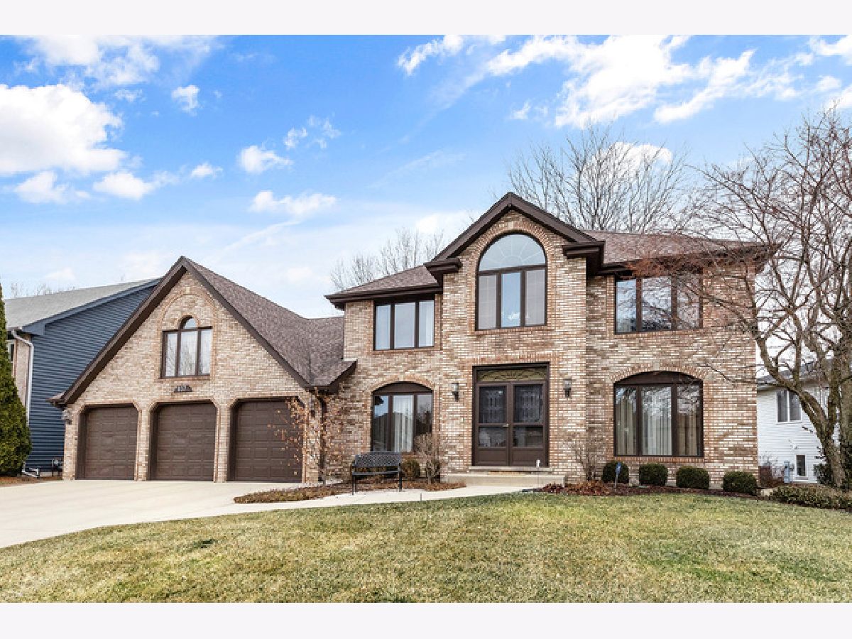 Homes & Condos & Townhomes Sold Fontenaix Naperville Illinois, 937 Greensboro