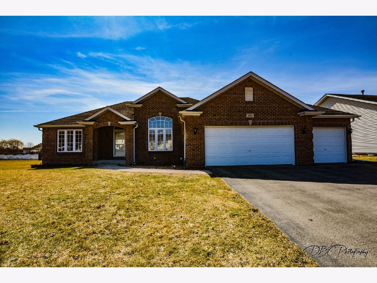 Homes Sold Sherman Oaks Poplar Grove Illinois, 381 Park