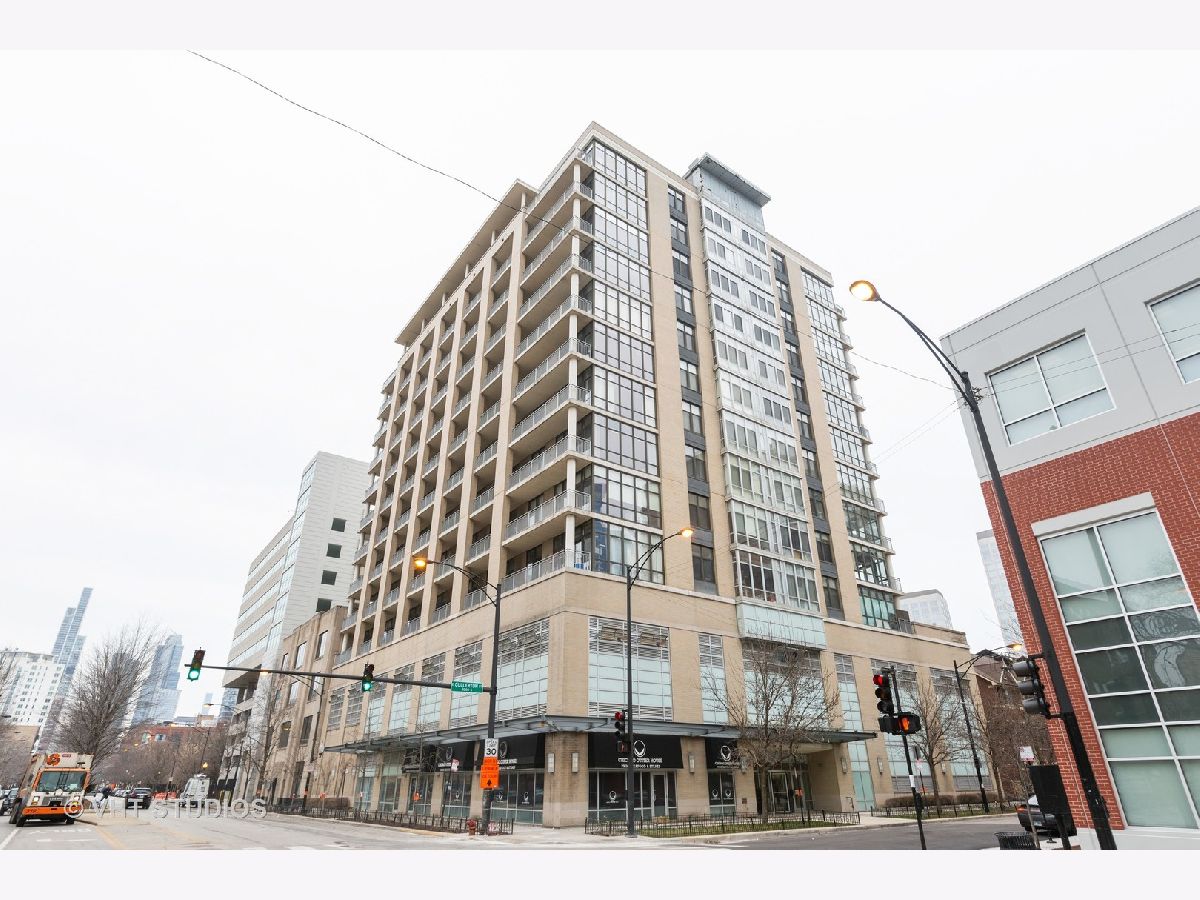 Condominiums Rented 212 East Chicago Illinois, 212 Cullerton