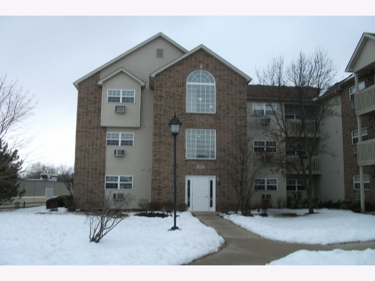 Kensington Manor Richmond IL, Condominiums For Sale & For Rent Sadie