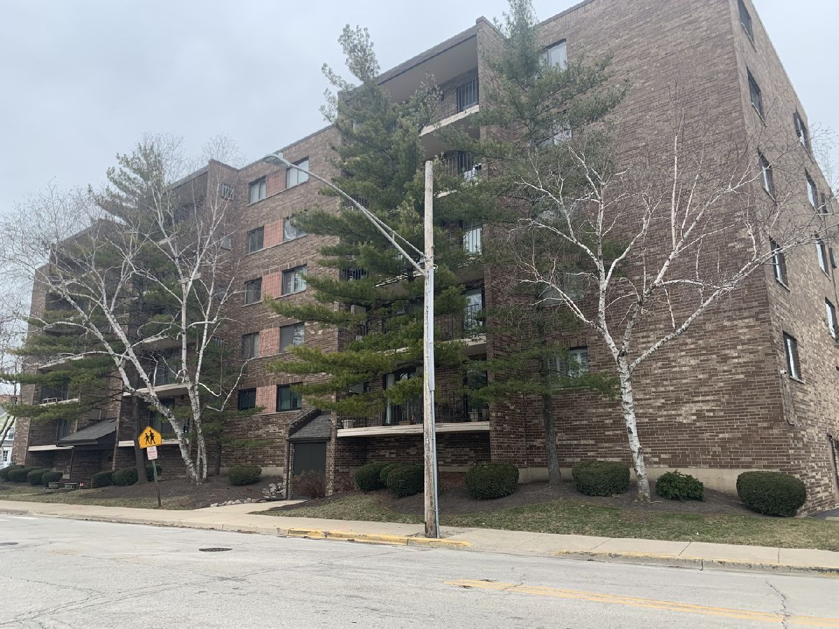 Condominiums Sold Harmony Terrace Des Plaines Illinois, 555 Graceland