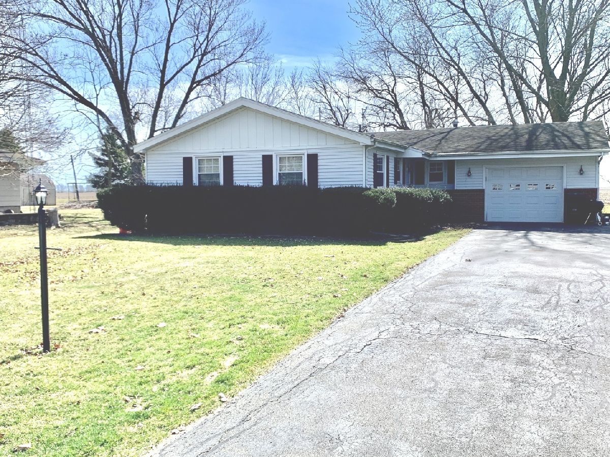 Homes Sold Country Acres Bloomington Illinois, 14583 Brian