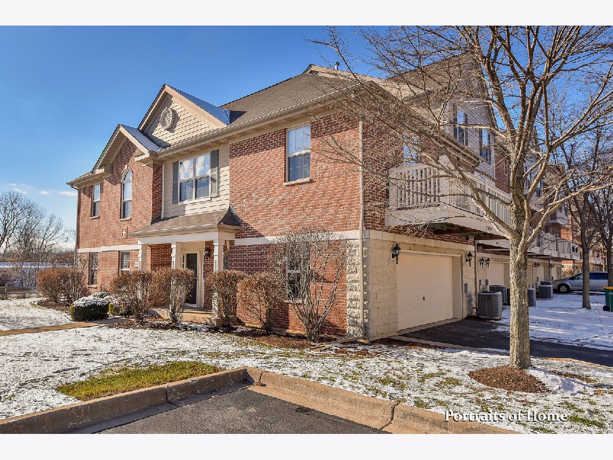Townhomes Rented Shelburne Farms Winfield Illinois, 27W709 Meadowview