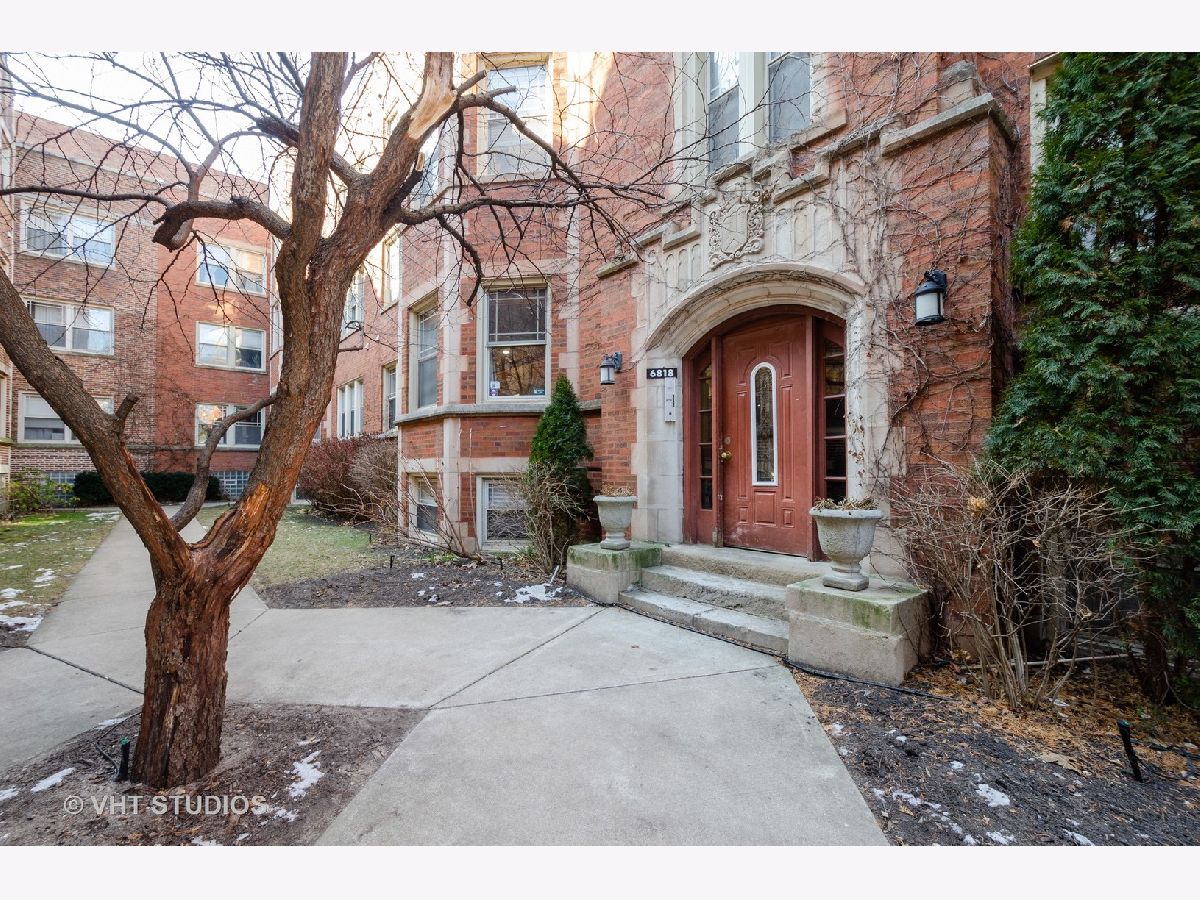 Condos & Townhomes Sold Kelsey Court Chicago Illinois, 6818 Ashland