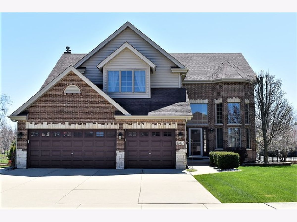 Homes & Condominiums Sold Goodings Grove Unit 4 Homer Glen Illinois, 12437 Walden