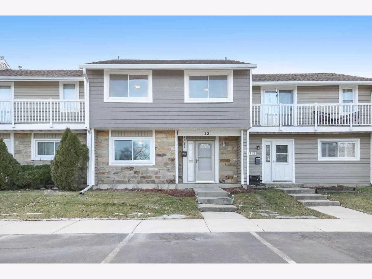 Townhomes Rented The Coves Bartlett Illinois, 1121 Sausalito