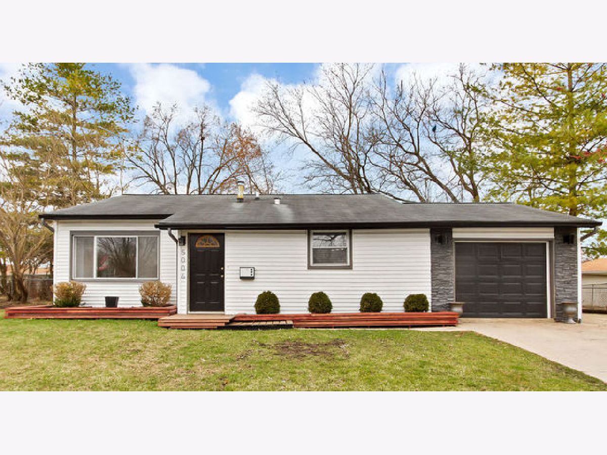 Homes & Condos & Townhomes Sold Morningside Carpentersville Illinois, 5006 Bristol